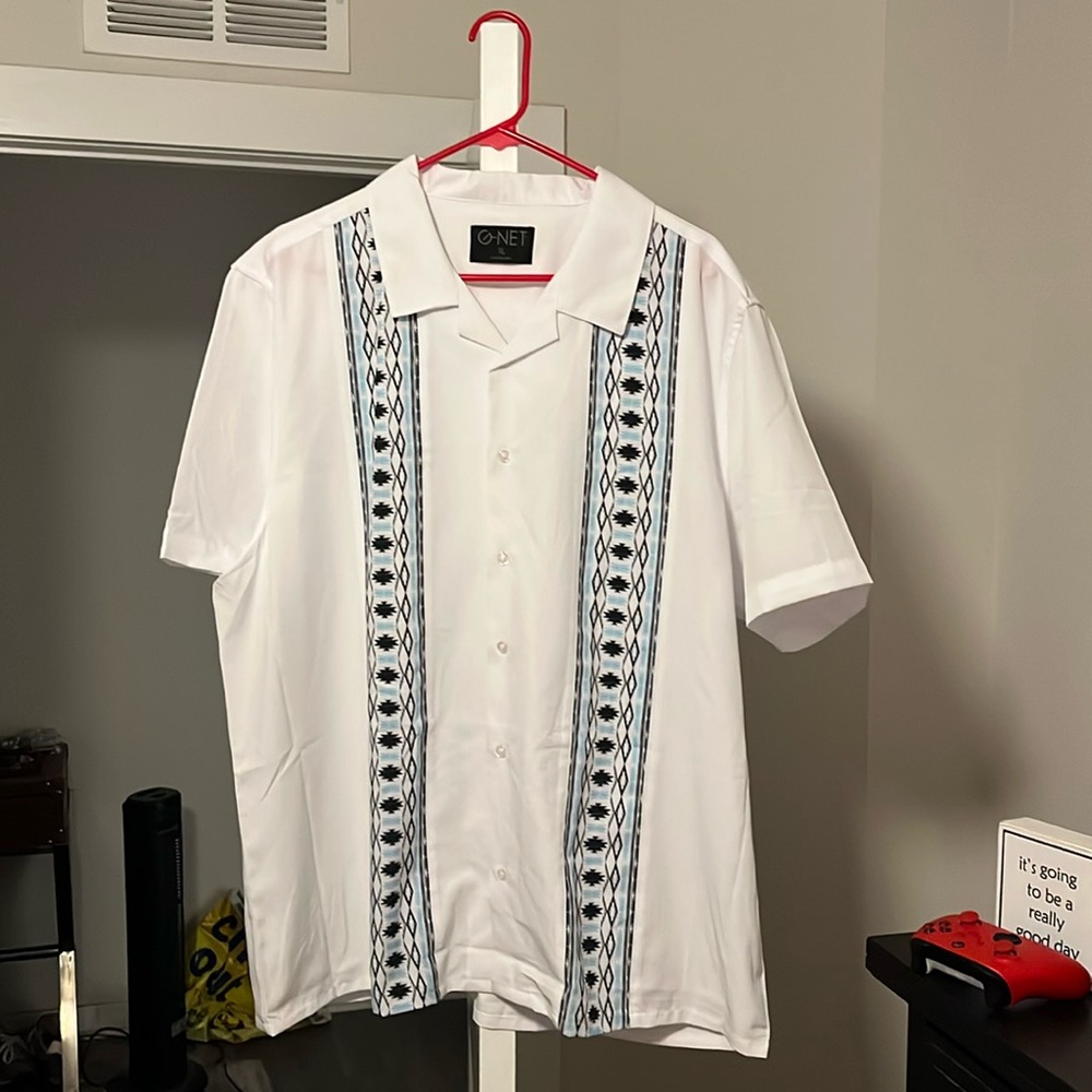 Bowling Shirt, White and Black